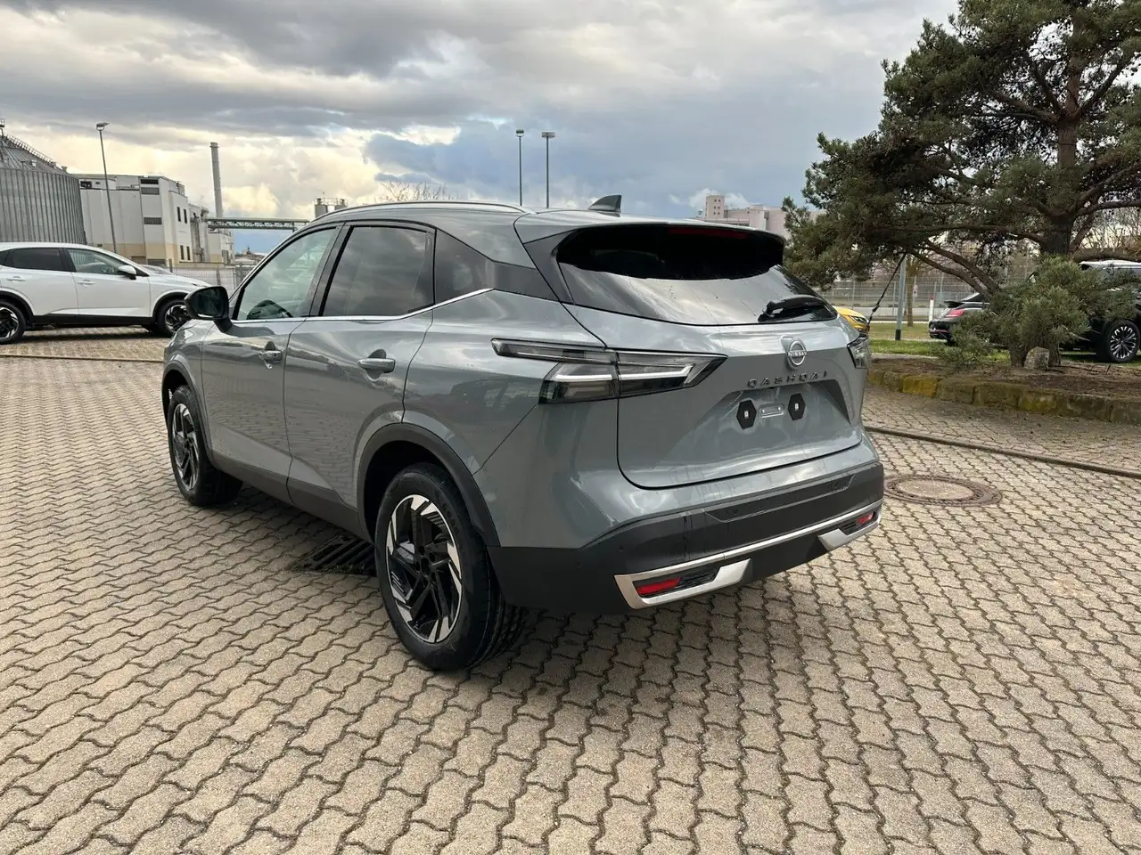 Nissan Qashqai 1.3 DIG-T MHEV AT N-Connecta WINTERPAKET 4