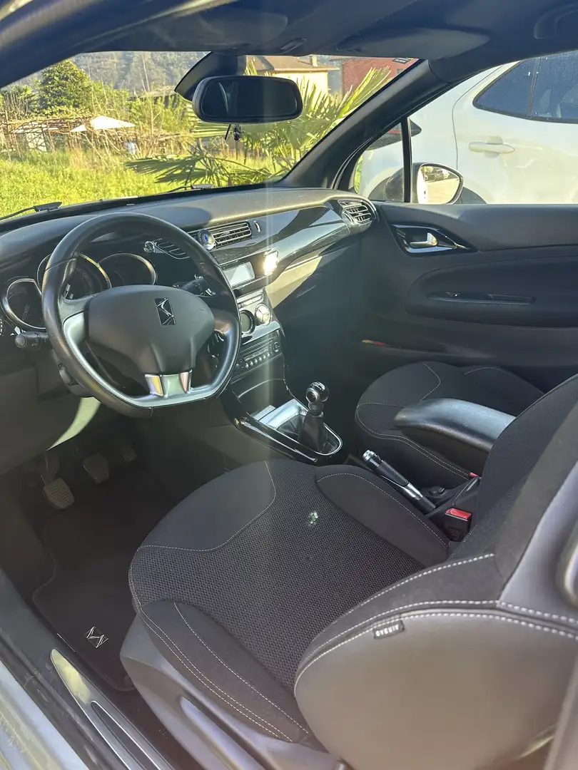 Citroen DS3 1.2 puretech (vti) Chic 82cv - 2
