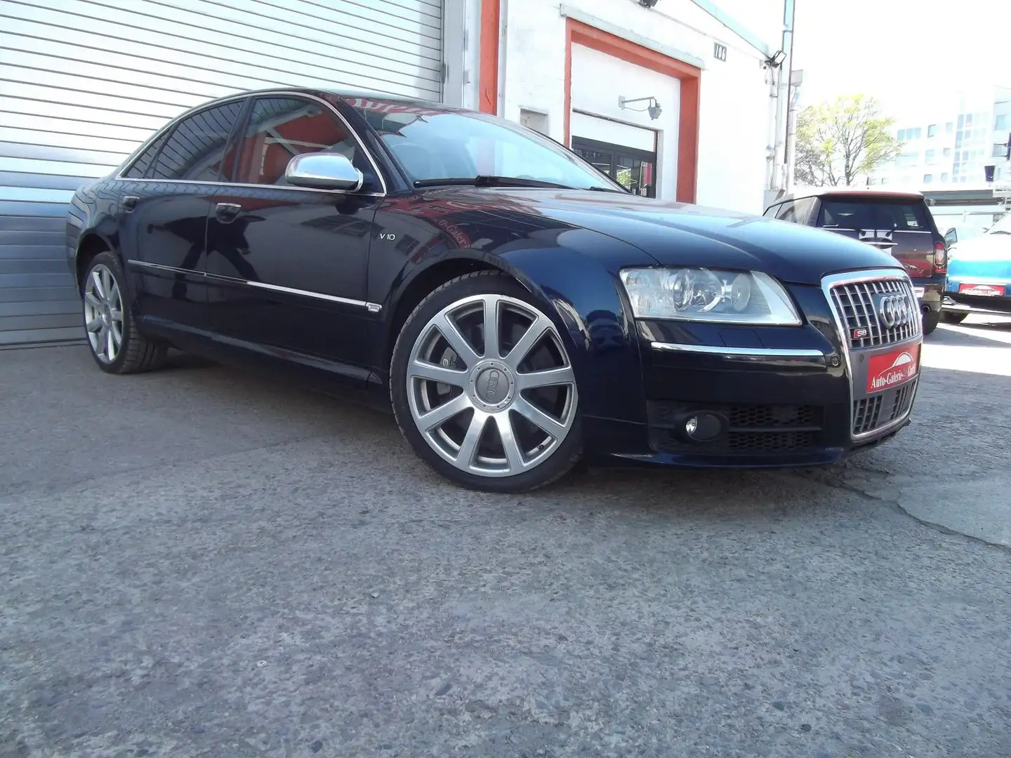 Audi S8 5.2 quattro Autom, Navi, Leder Blau - 1