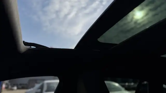 Porsche Panamera view 11
