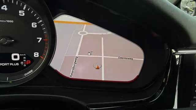 Porsche Panamera view 16