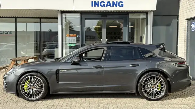 Porsche Panamera view 2