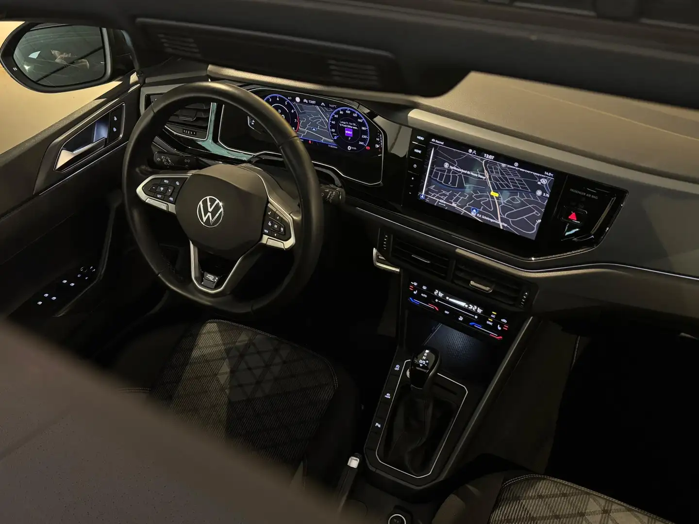 Volkswagen Taigo 1.5 TSI R-LINE 150 PK|VIRTUAL|PANO|CARPLAY Noir - 2