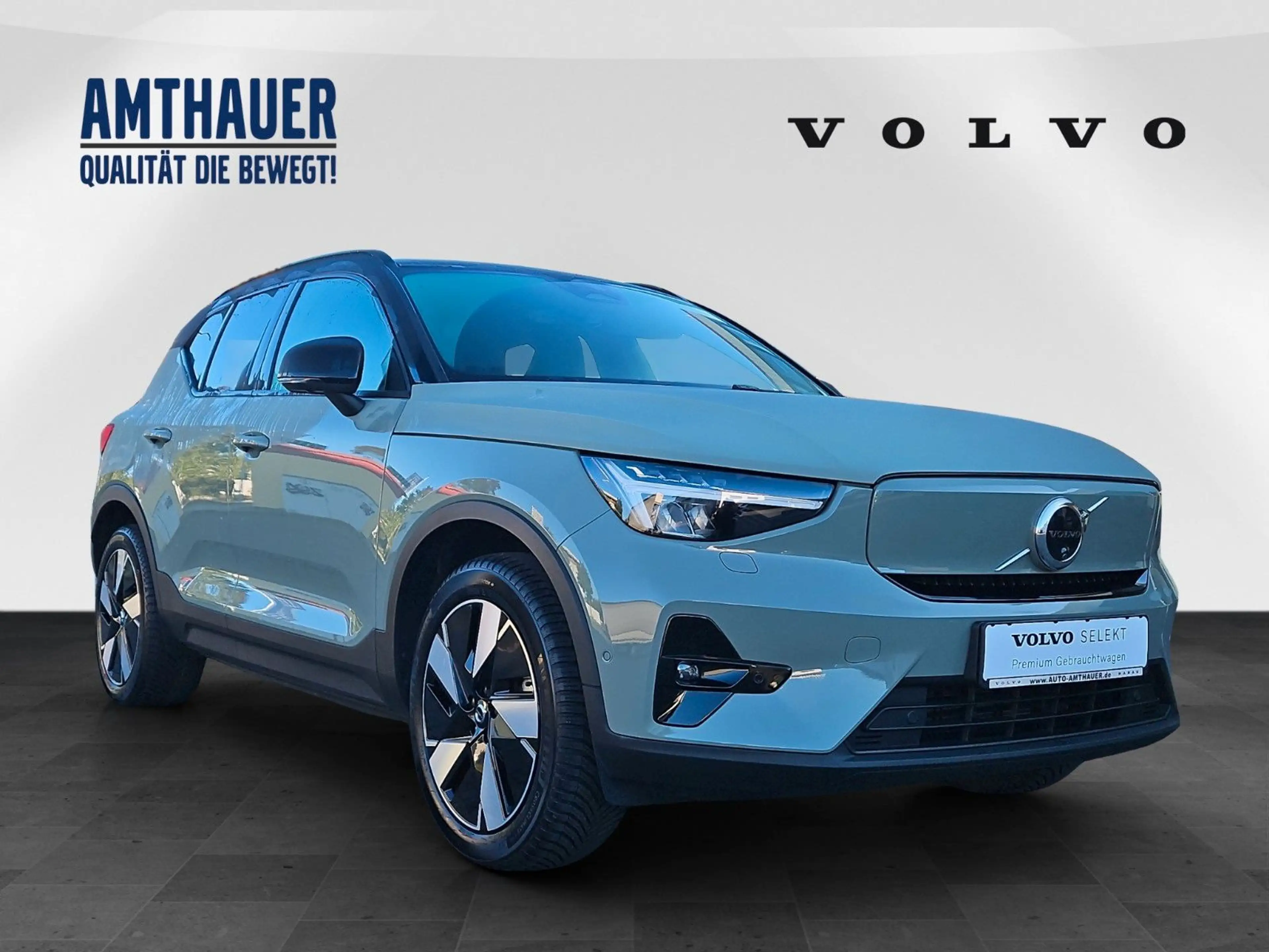 Volvo XC40 Single Extended Range 82 kWh Ultimate/PANO — photo 3
