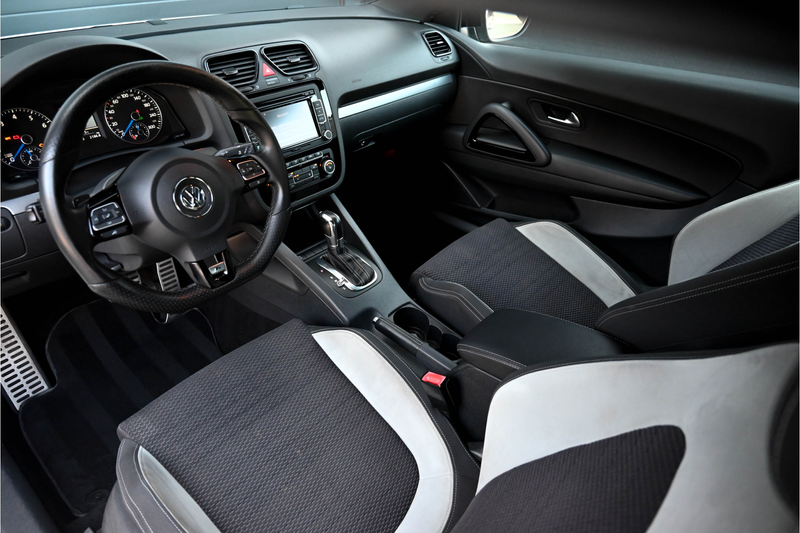 Volkswagen Scirocco 2.0 TSI R — photo 3