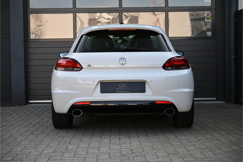Volkswagen Scirocco 2.0 TSI R — photo 5