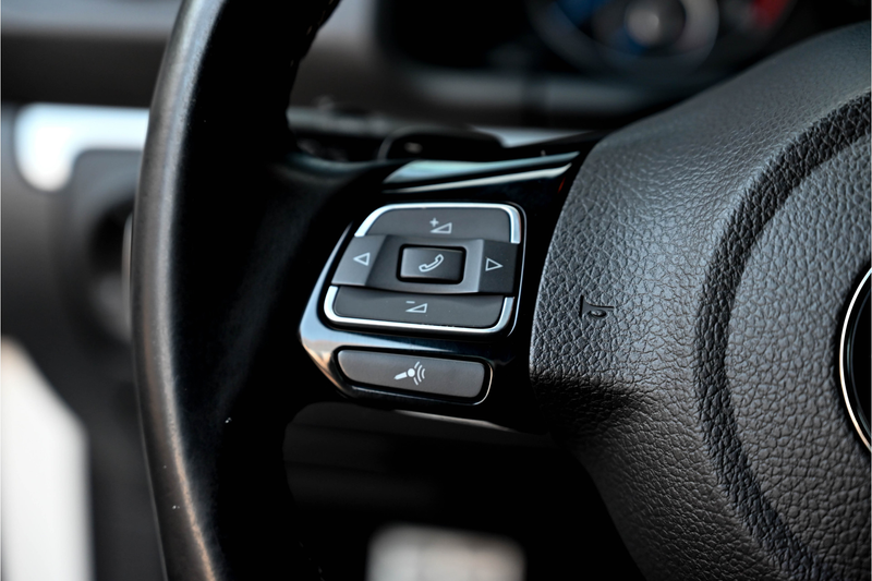 Volkswagen Scirocco 2.0 TSI R — photo 8