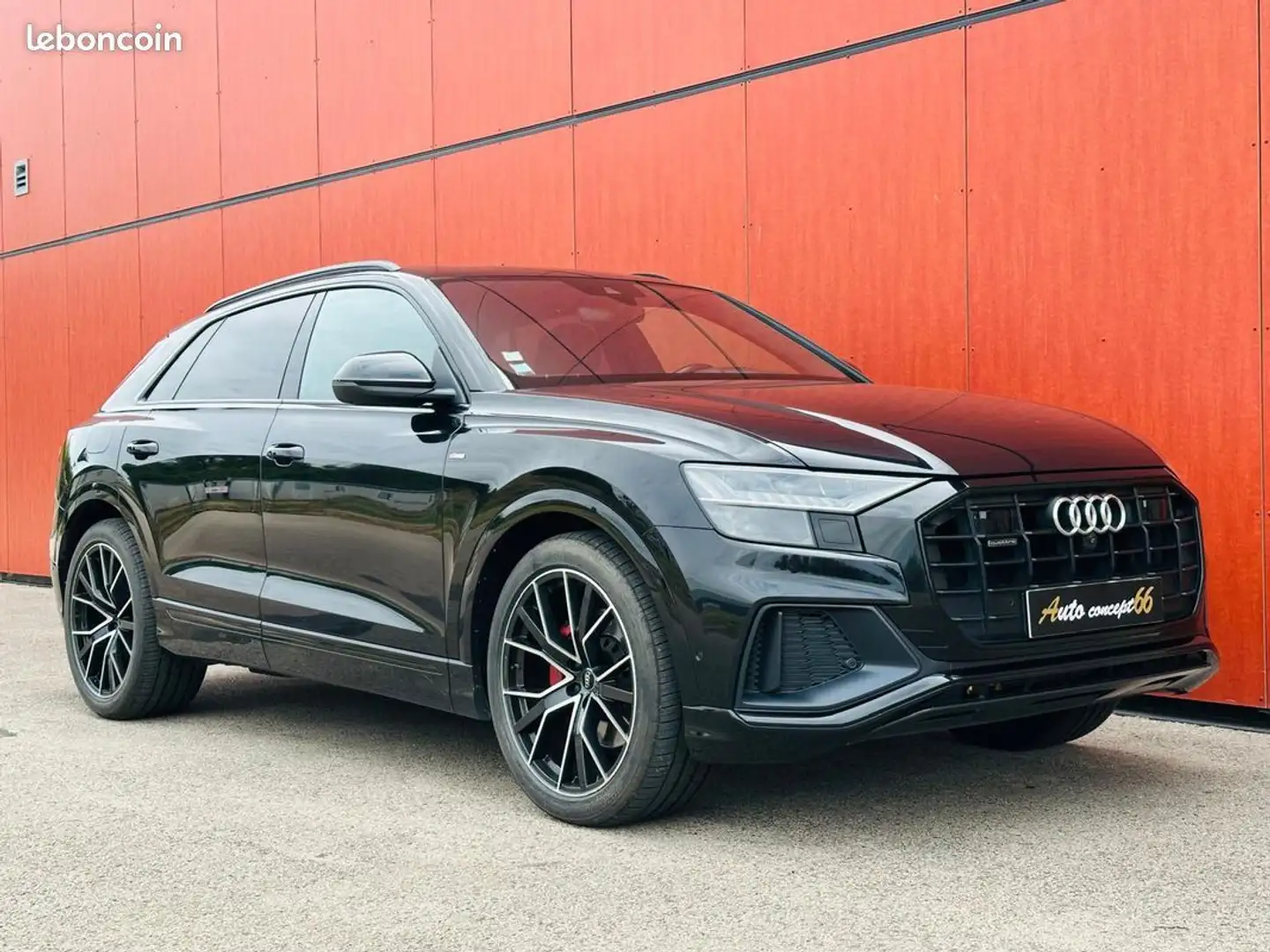 Audi Q8 50 tdi 286ch SLINE Noir - 1
