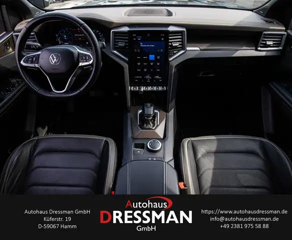 Volkswagen Amarok view 13