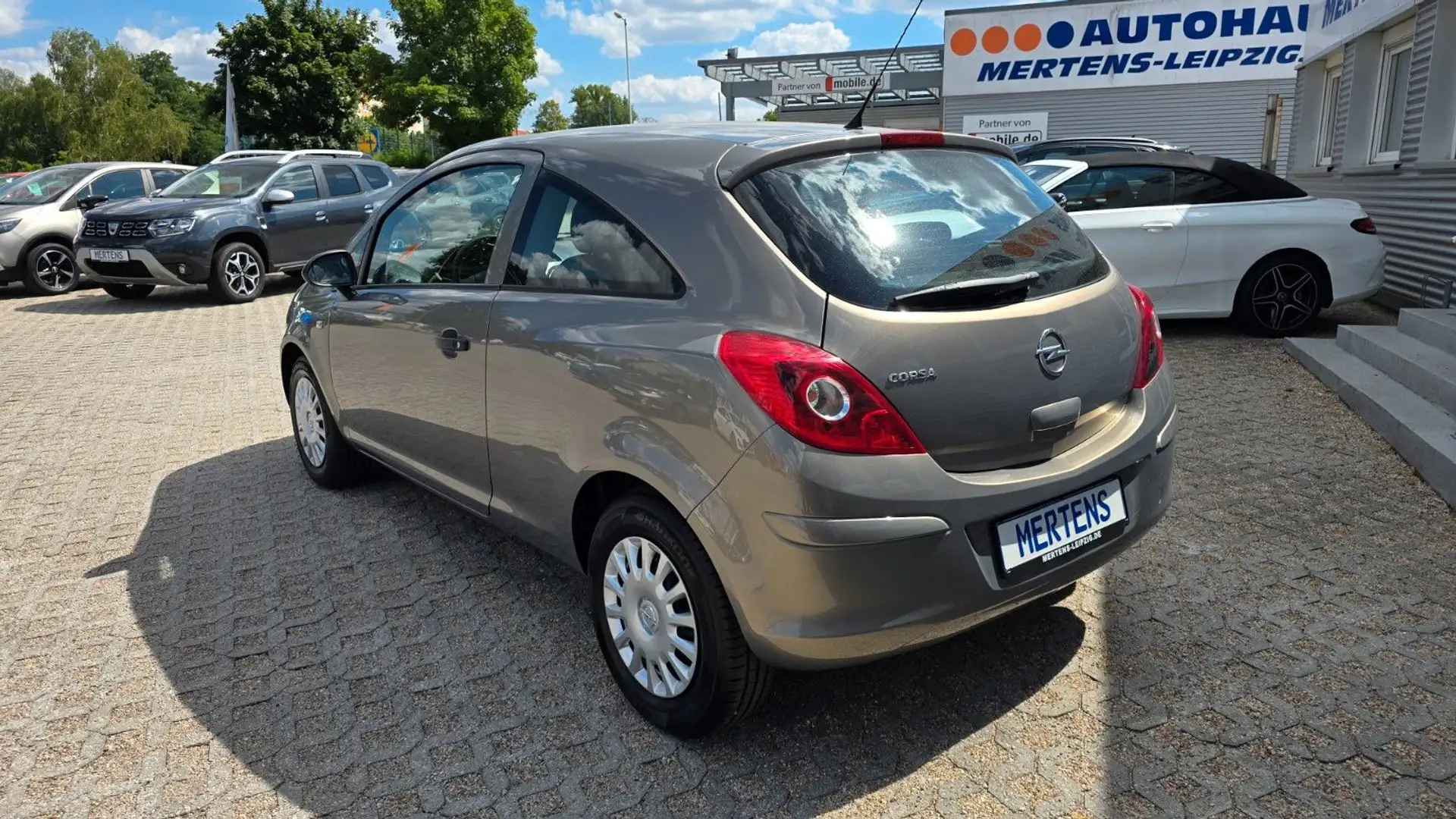 Opel Corsa 1.2 Klima  Radio Aux Bruin - 2
