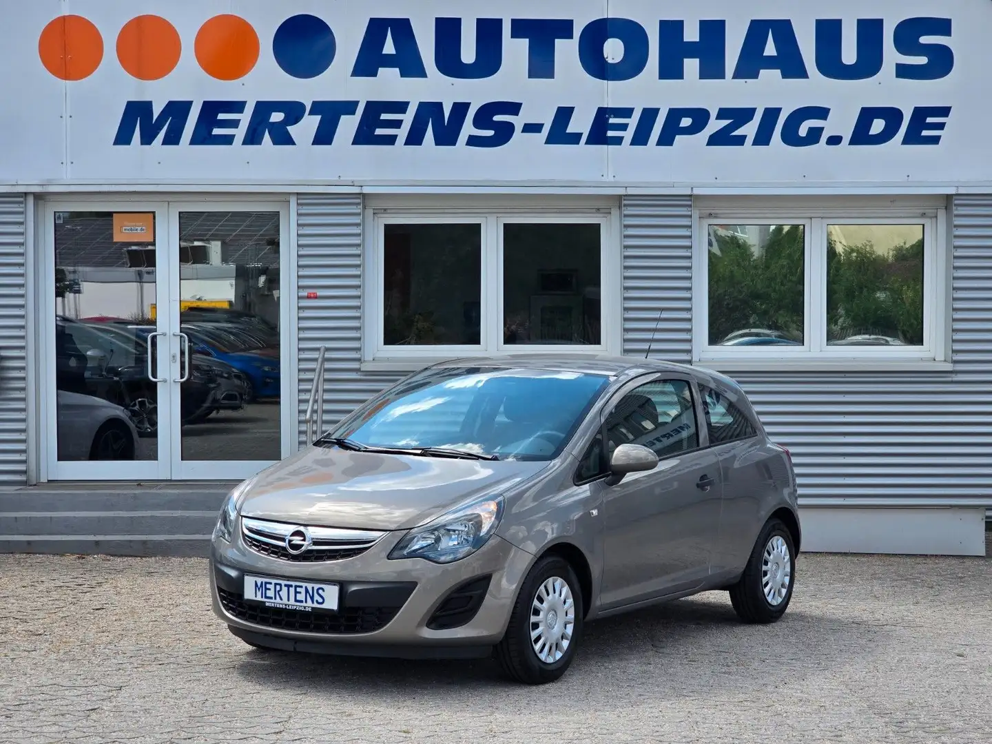 Opel Corsa 1.2 Klima  Radio Aux Bruin - 1