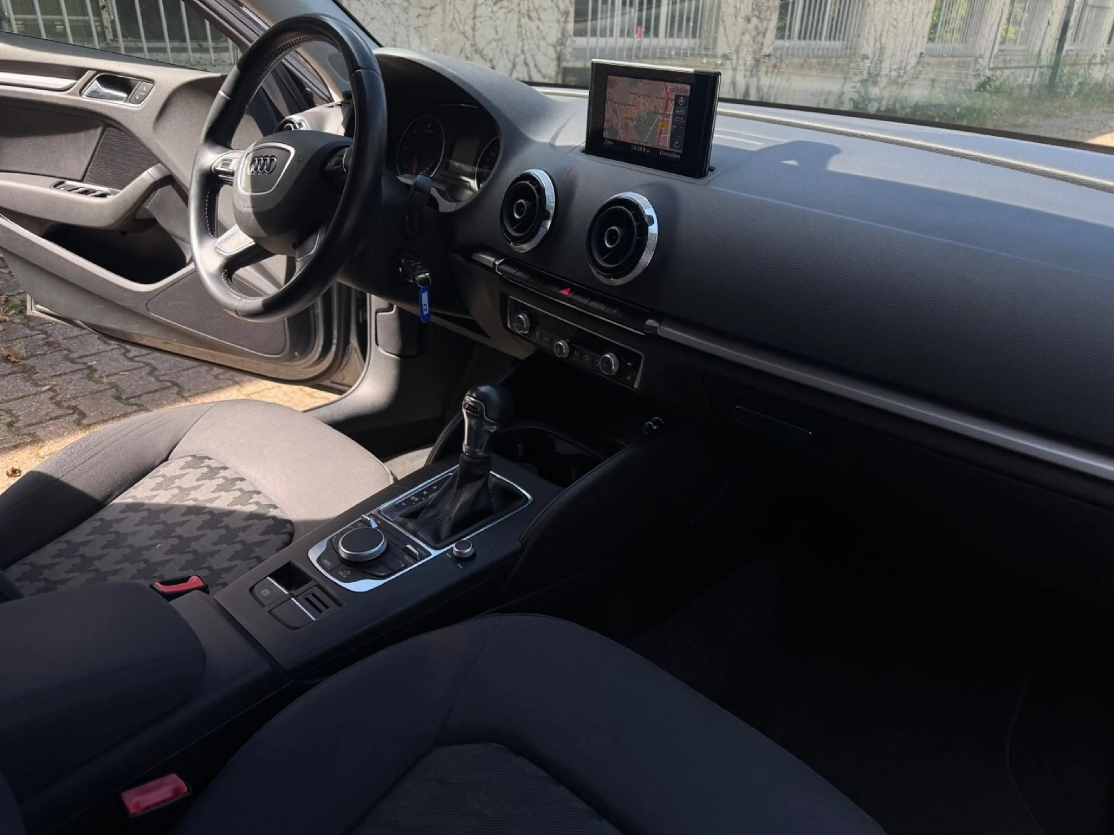 Audi A3 Sportback attraction//Automatik// — photo 10