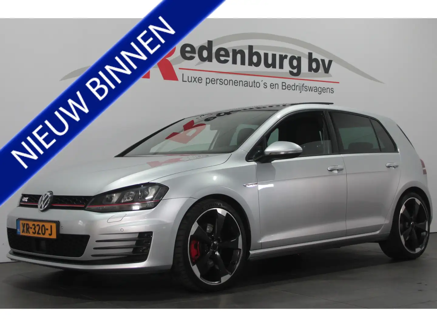 Volkswagen Golf GTI 2.0 TSI - Automaat - Pano / Carplay / Camera / Sto Grijs - 1