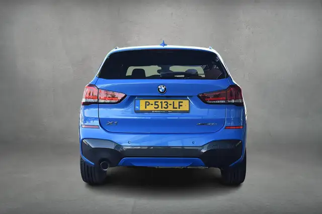 BMW X1 view 9