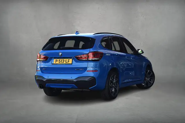 BMW X1 view 3