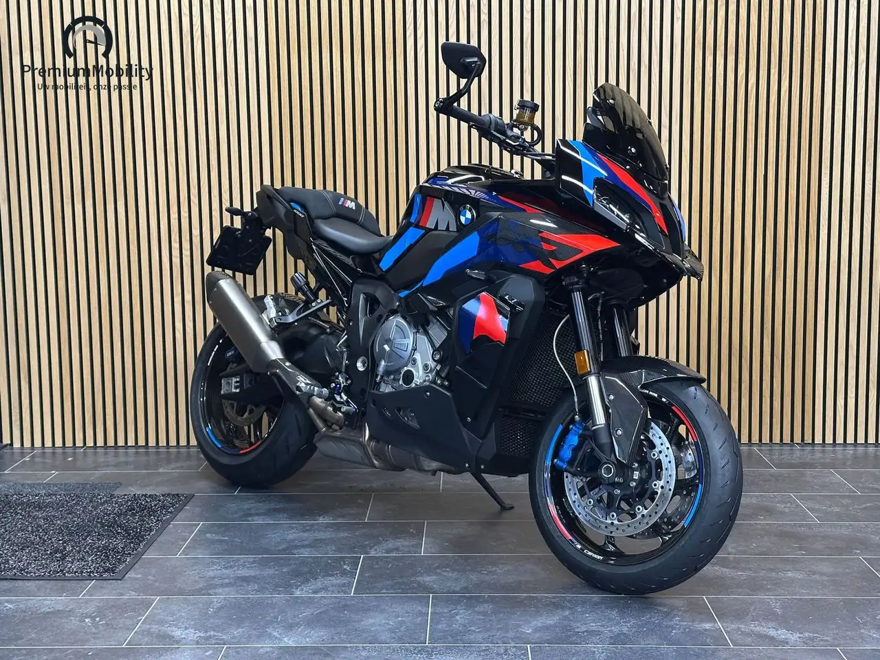 BMW M 1000 XR
