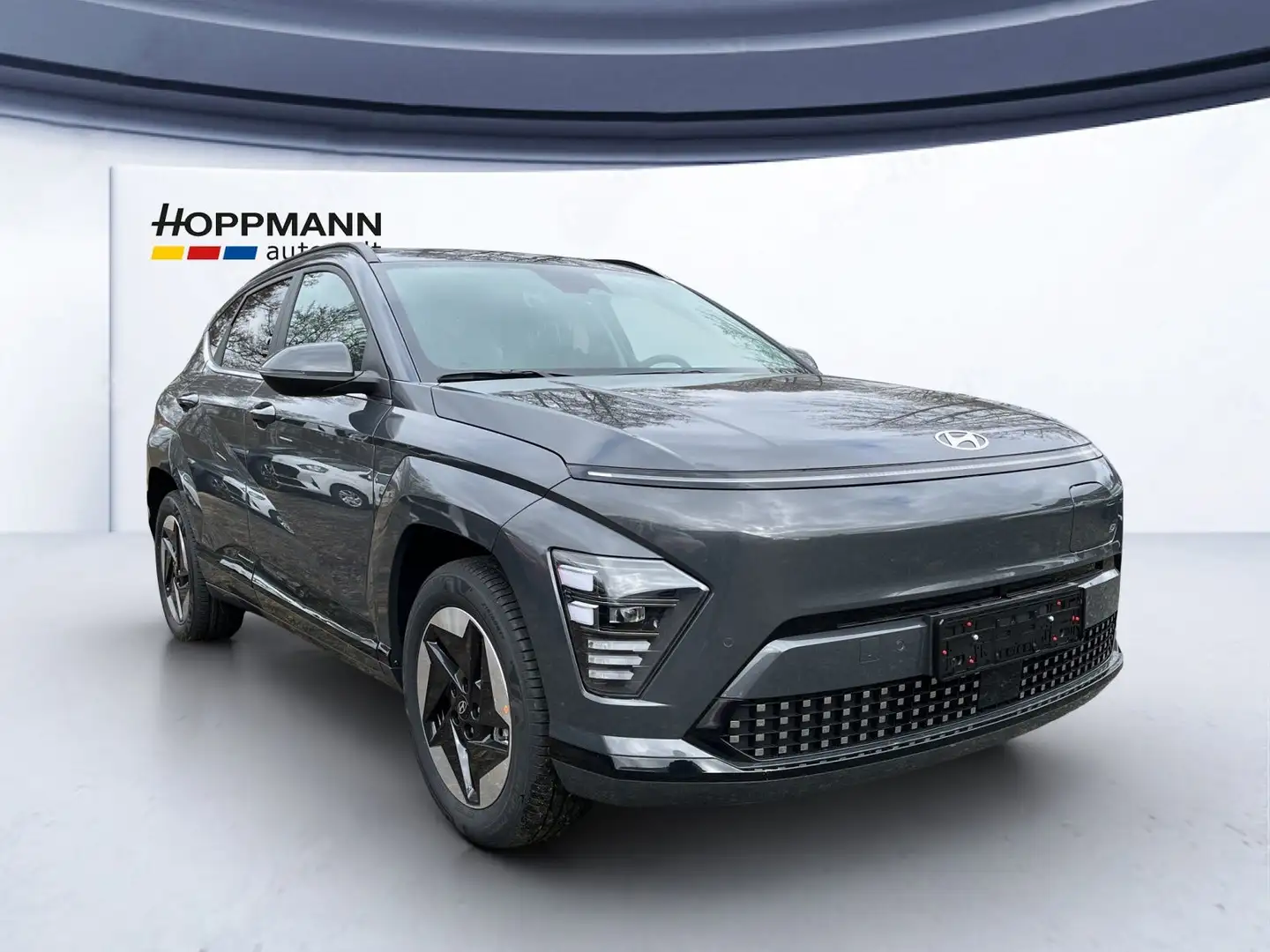 Hyundai KONA SX2 (MY25) EV 48,4kWh, (156 PS) 2WD TREND Gris - 2