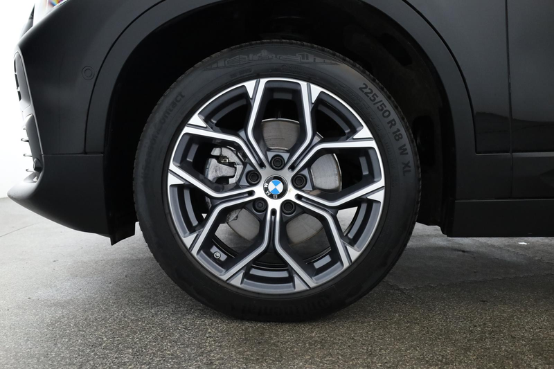 BMW X2 18d sDrive Advantage Plus LED Navi SHZ Kam — photo 7