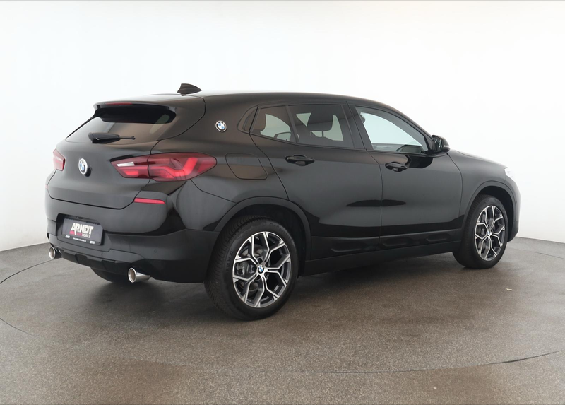 BMW X2 18d sDrive Advantage Plus LED Navi SHZ Kam — photo 4