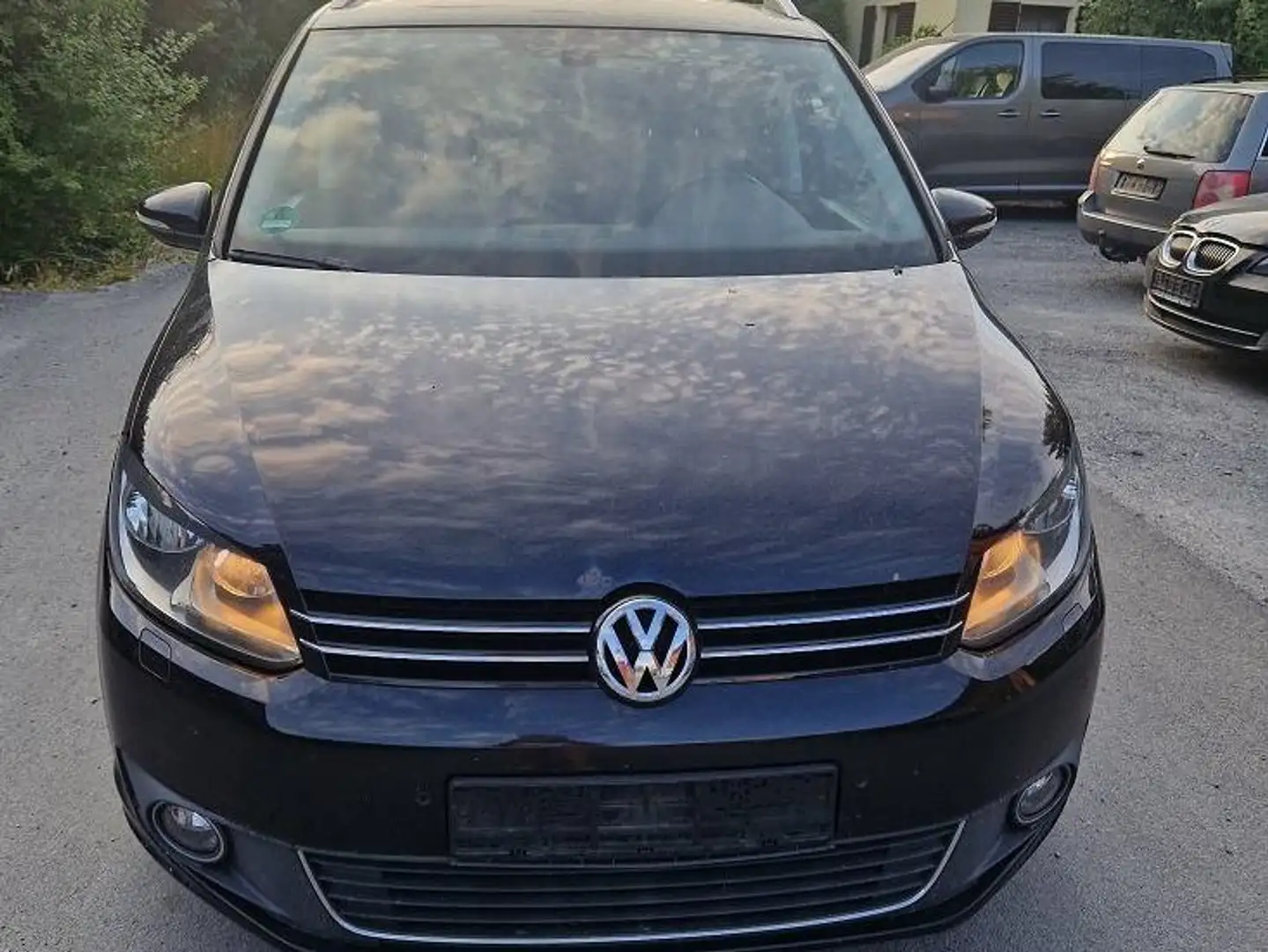 Volkswagen Touran 2.0 TDI DPF DSG Noir - 1