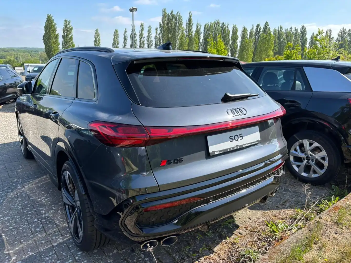 Audi SQ5 TFSI quattro s-line (sofort verfügbar) Sonderkondi Schwarz - 2