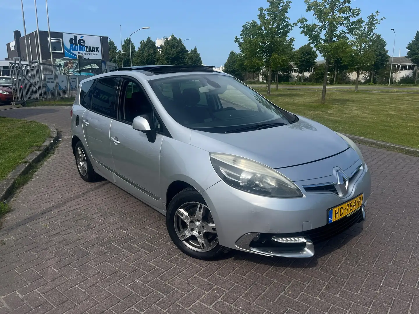Renault Grand Scenic 1.5 dCi Bose 7p(Motor OK) Optical damage Grijs - 2