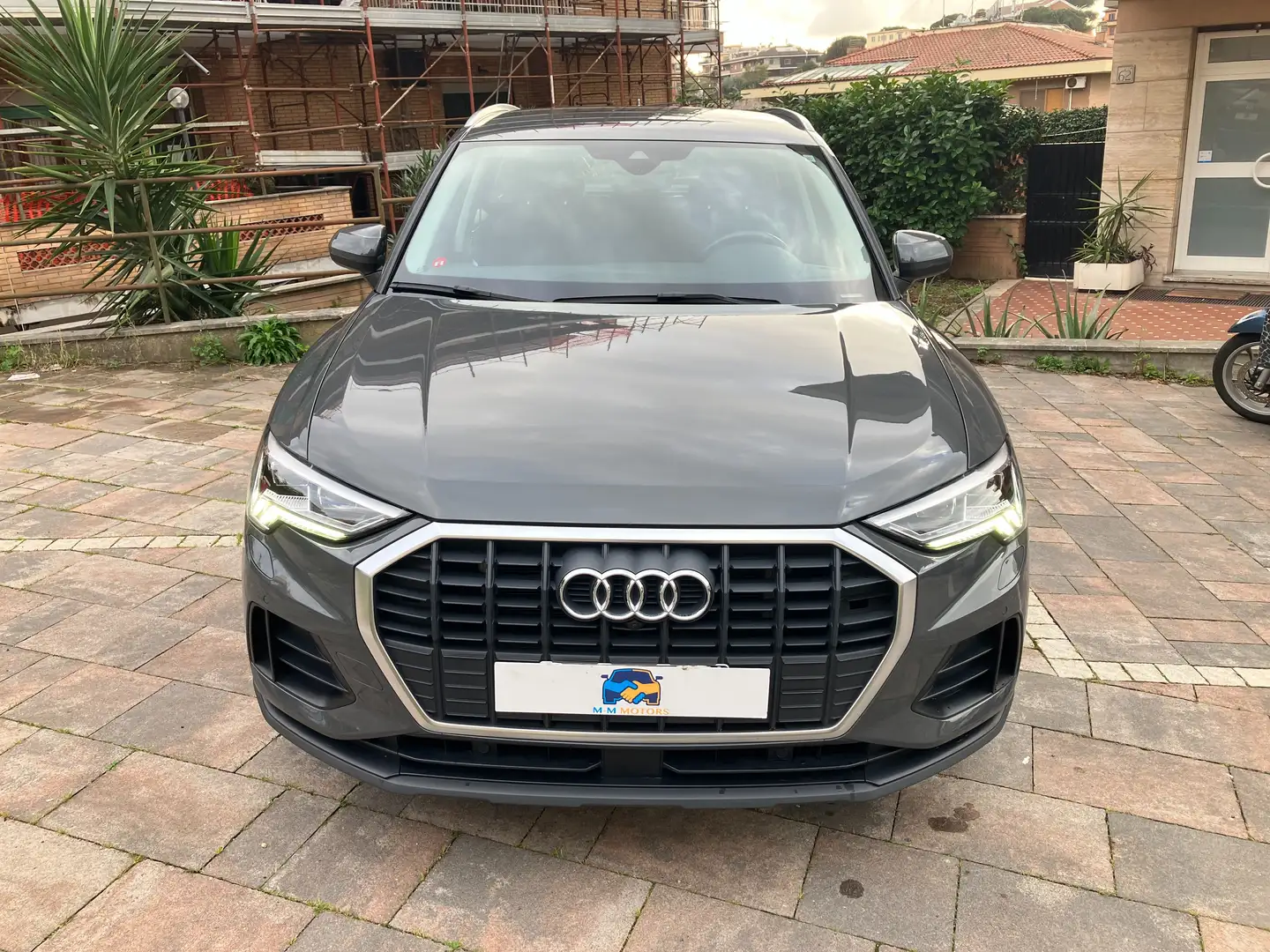 Audi Q3 Q3 45 1.4 tfsi e Business s-tronic Phev 245 cv Grau - 2