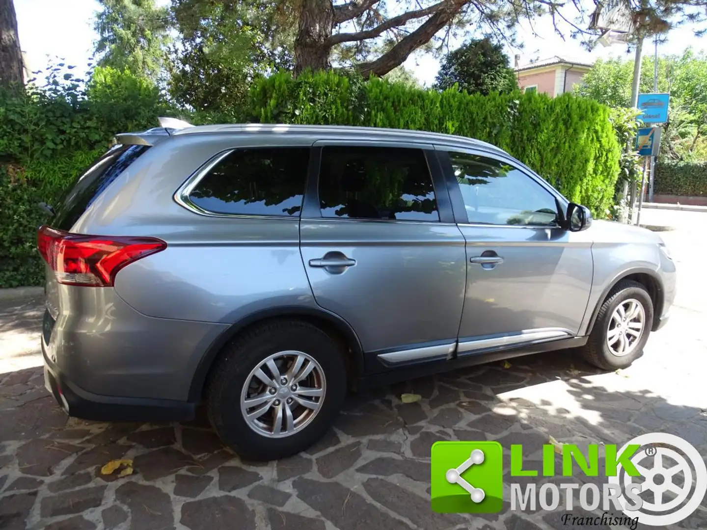 Mitsubishi Outlander 2.0 B/GPL Intense - GARANZIA Inclusa Grigio - 2