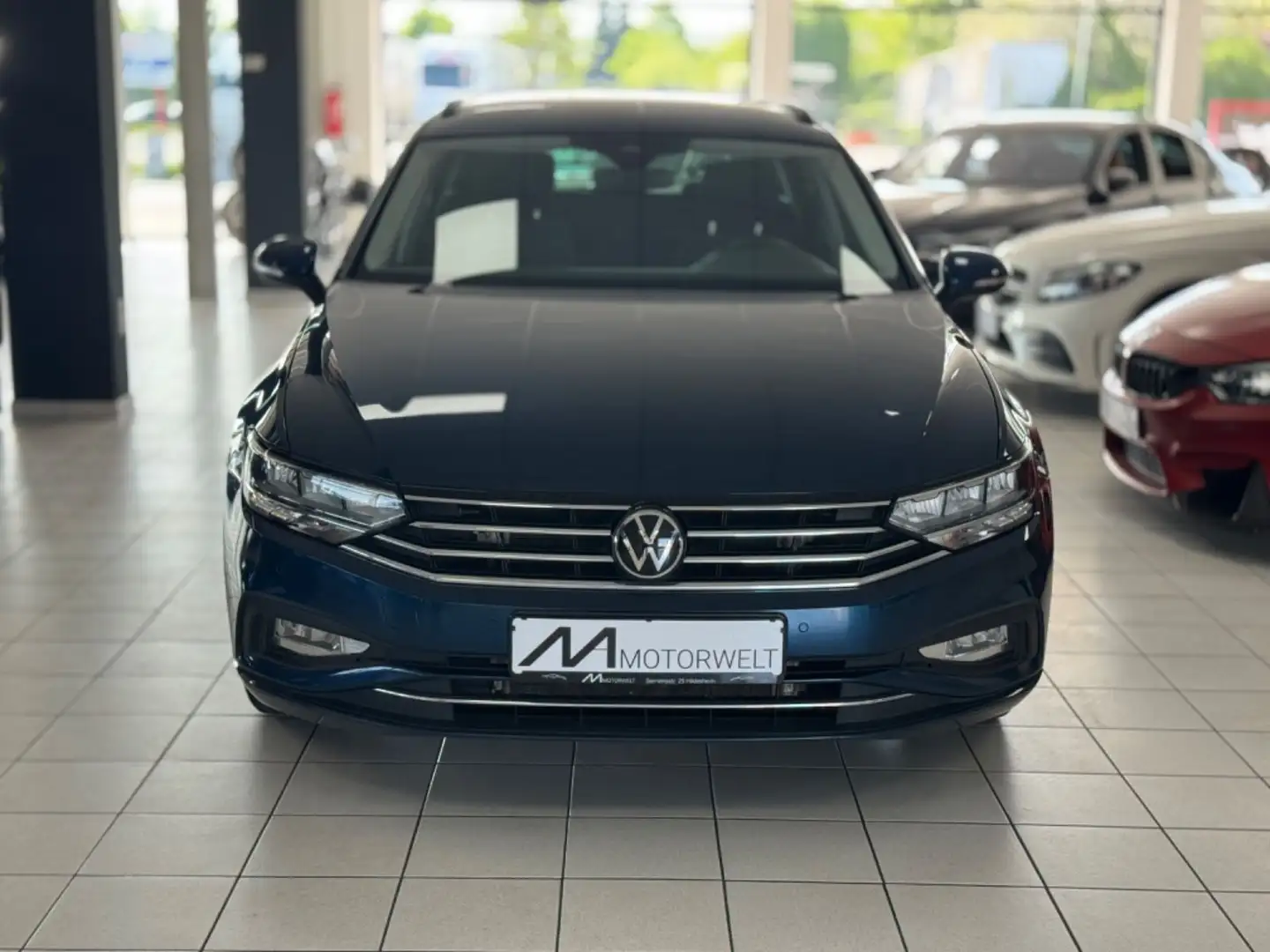 Volkswagen Passat Variant Business ACC/Lane Assist/Carplay Blau - 2