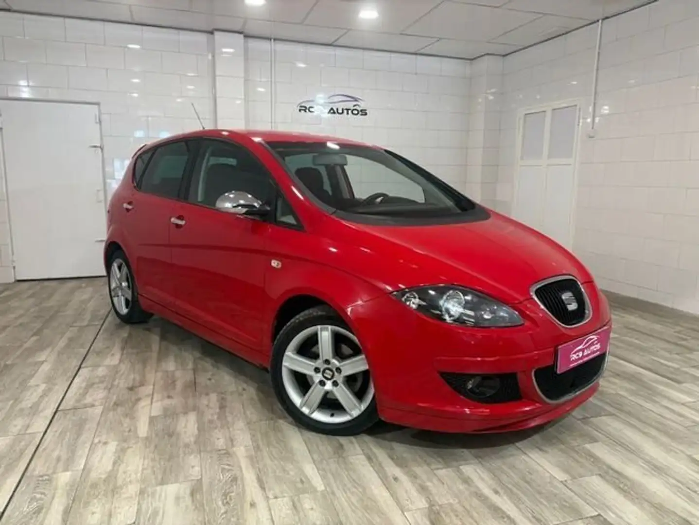 SEAT Altea 1.9TDI Stylance Rojo - 2