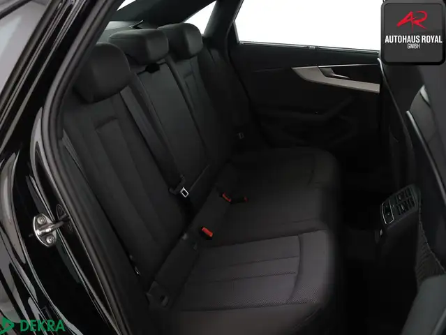 Audi A4 view 12