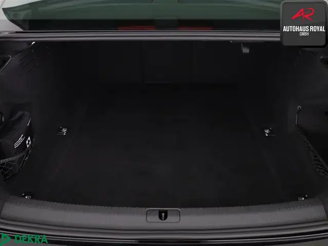 Audi A4 view 13