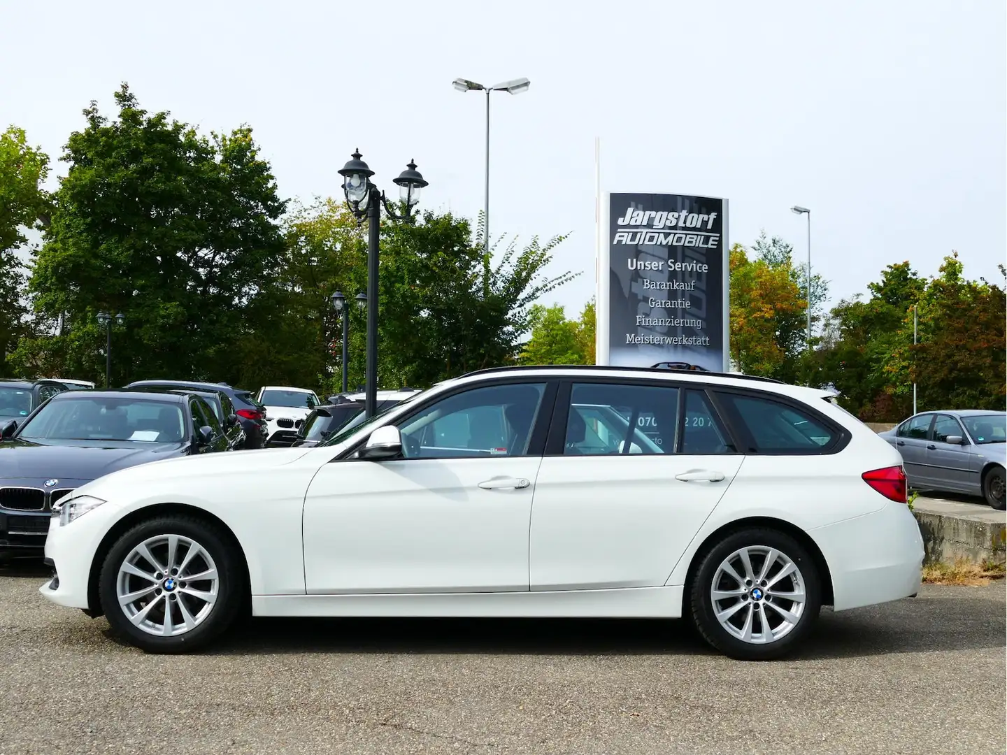 BMW 320 320dA Touring Navi LED Kamera Internet Euro6 Weiß - 2