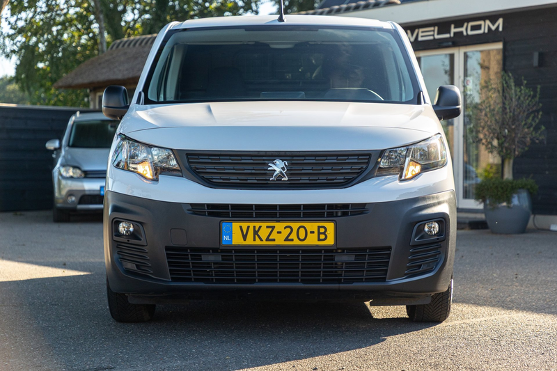 Peugeot Partner 1.2 PureTech Premium I 4 stuks op voorraad I — photo 4