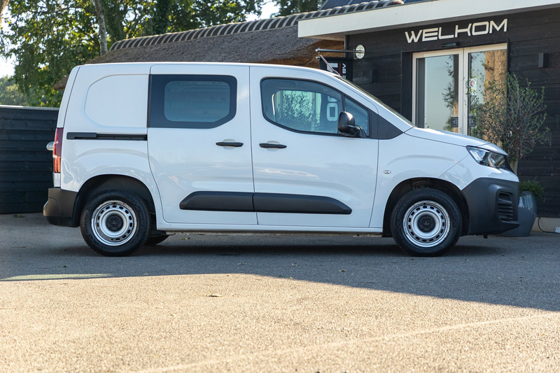 Peugeot Partner 1.2 PureTech Premium I 4 stuks op voorraad I — photo 11