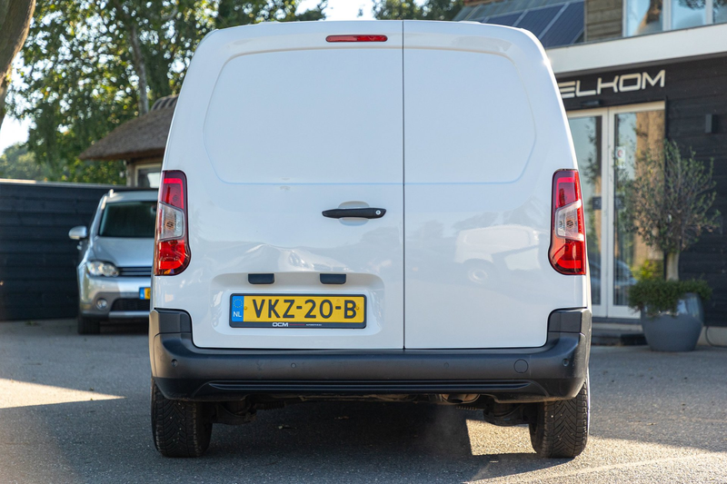 Peugeot Partner 1.2 PureTech Premium I 4 stuks op voorraad I — photo 9