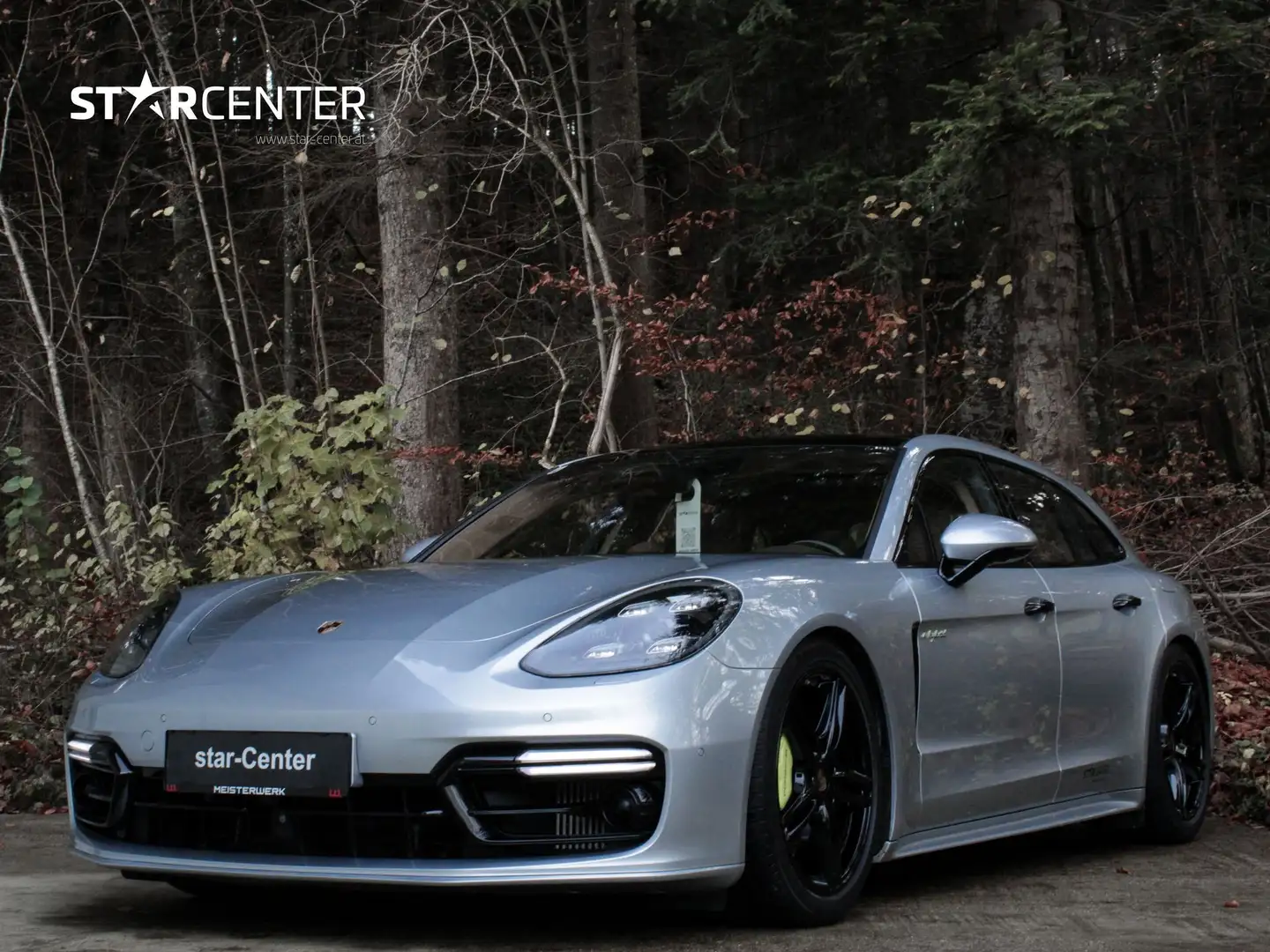 Porsche Panamera 4 e-Hybrid Sport Turismo *Porsche-Approved* Silber - 1