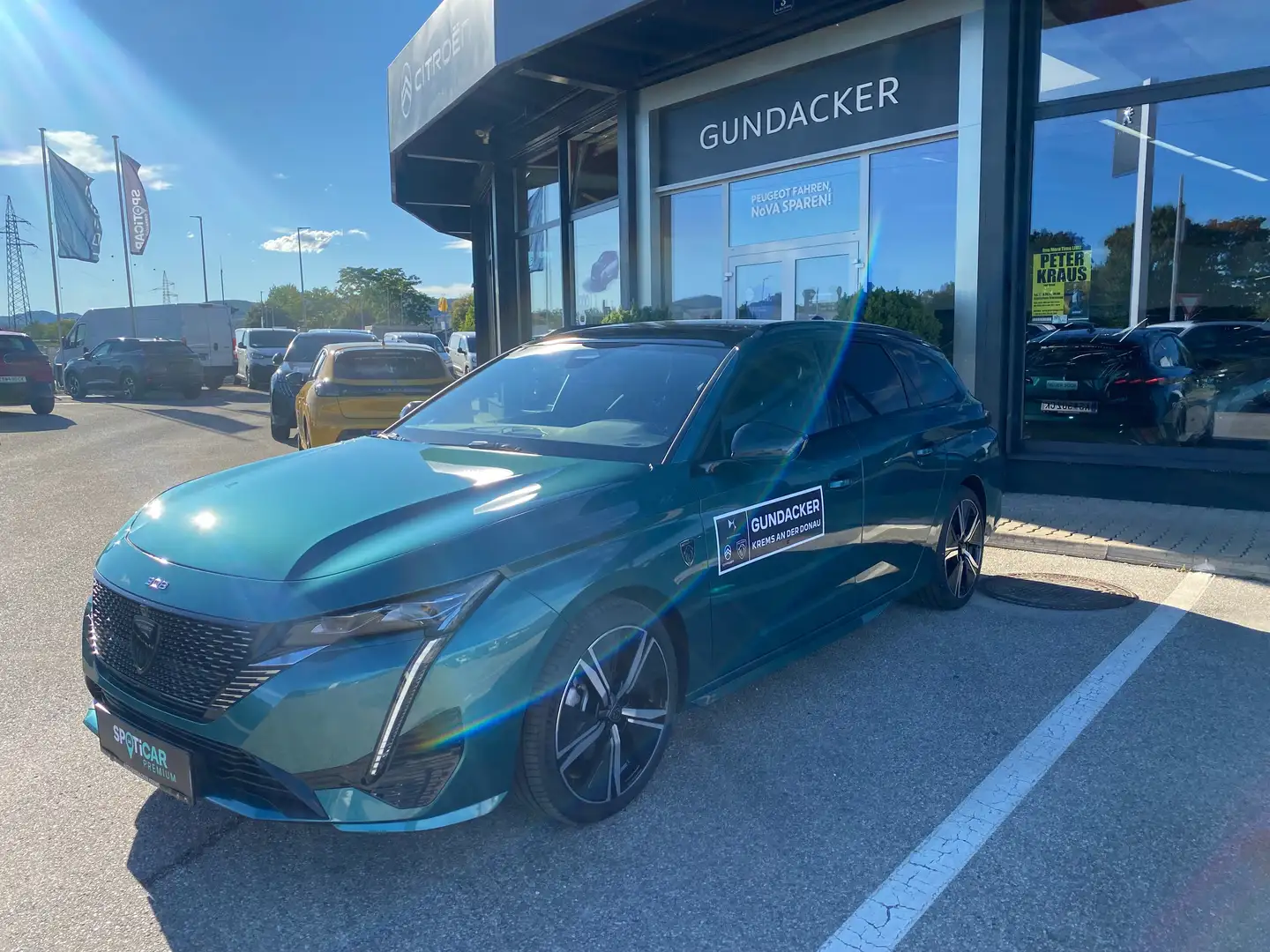 Peugeot 308 Hybrid 145 GT Bleu - 1