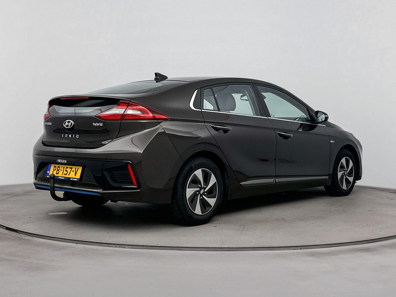Hyundai IONIQ 1.6 GDi PREMIUM | TREKHAAK | ALL SEASONS | LEDER | — photo 2