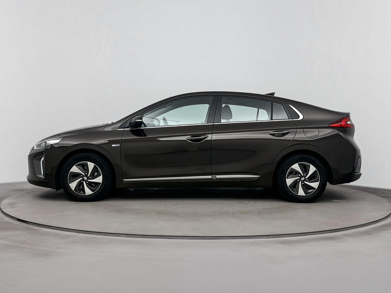 Hyundai IONIQ 1.6 GDi PREMIUM | TREKHAAK | ALL SEASONS | LEDER | — photo 3