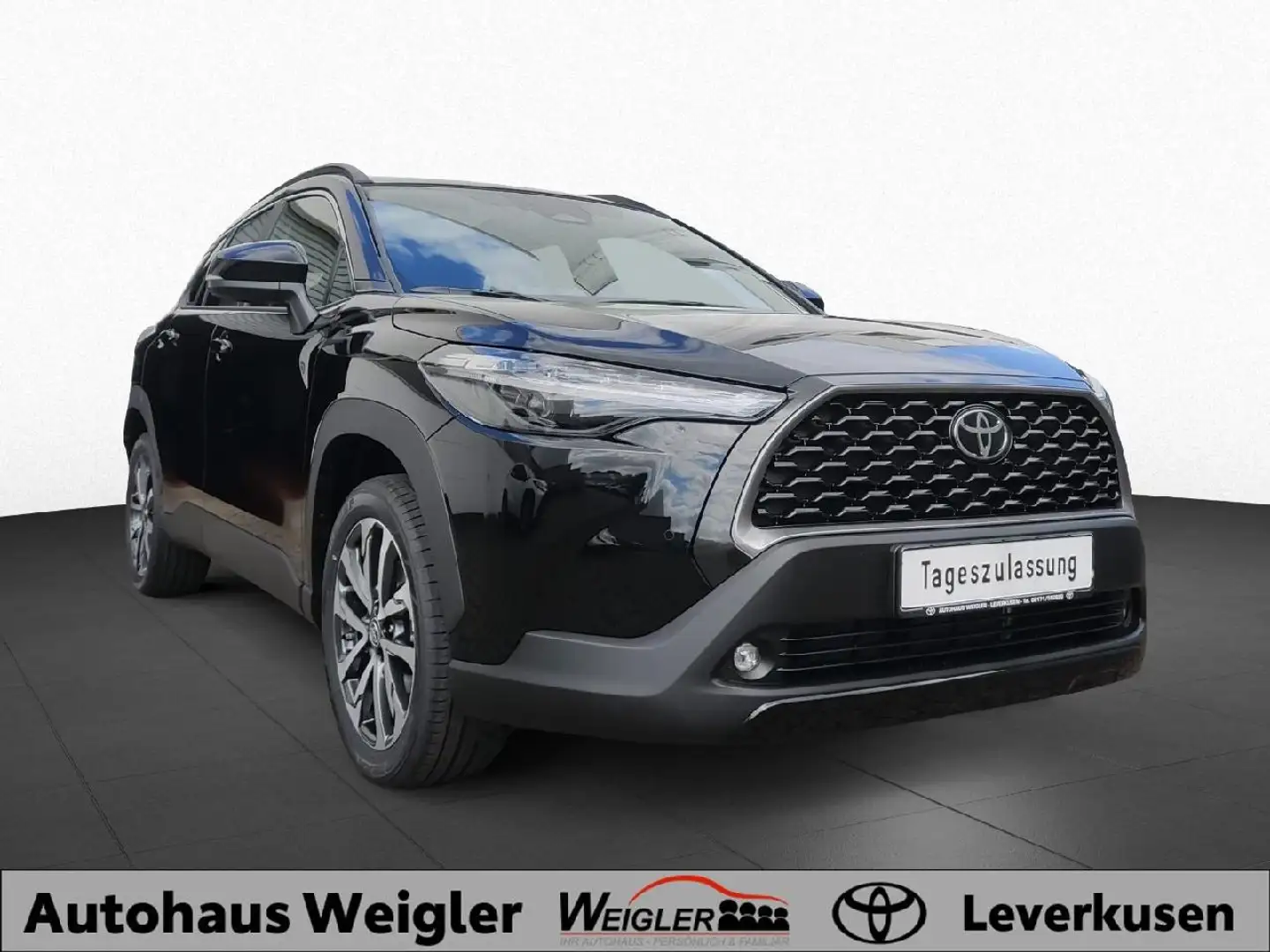 Toyota Corolla Cross Hybrid FWD Teamplayer Negro - 2