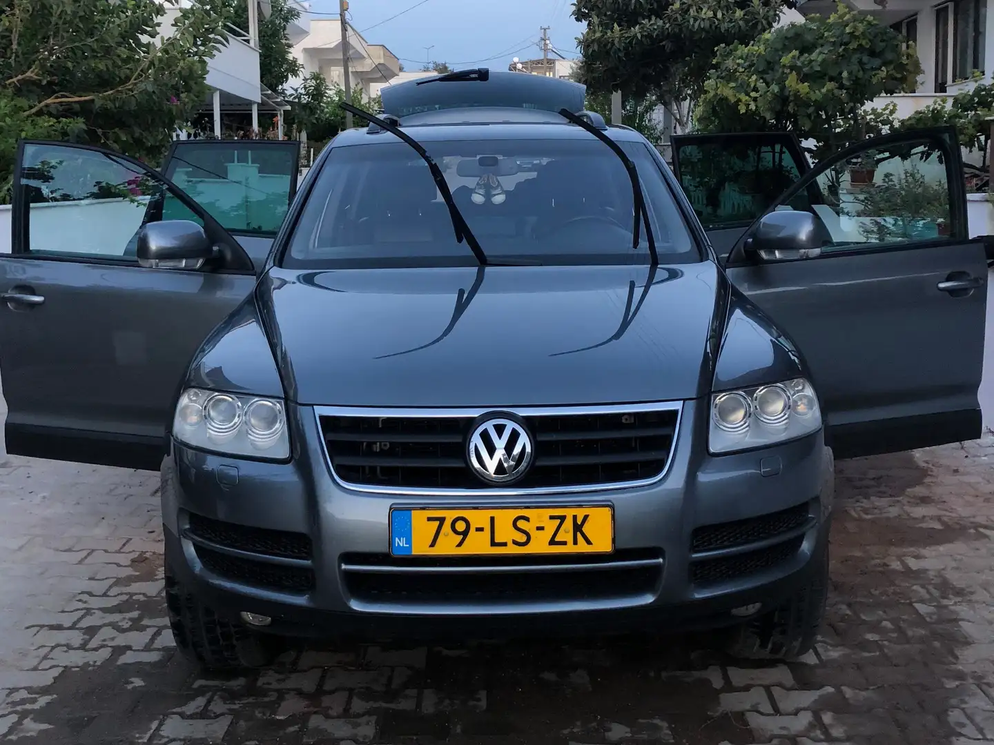 Volkswagen Touareg 3.2 V6 Grijs - 1