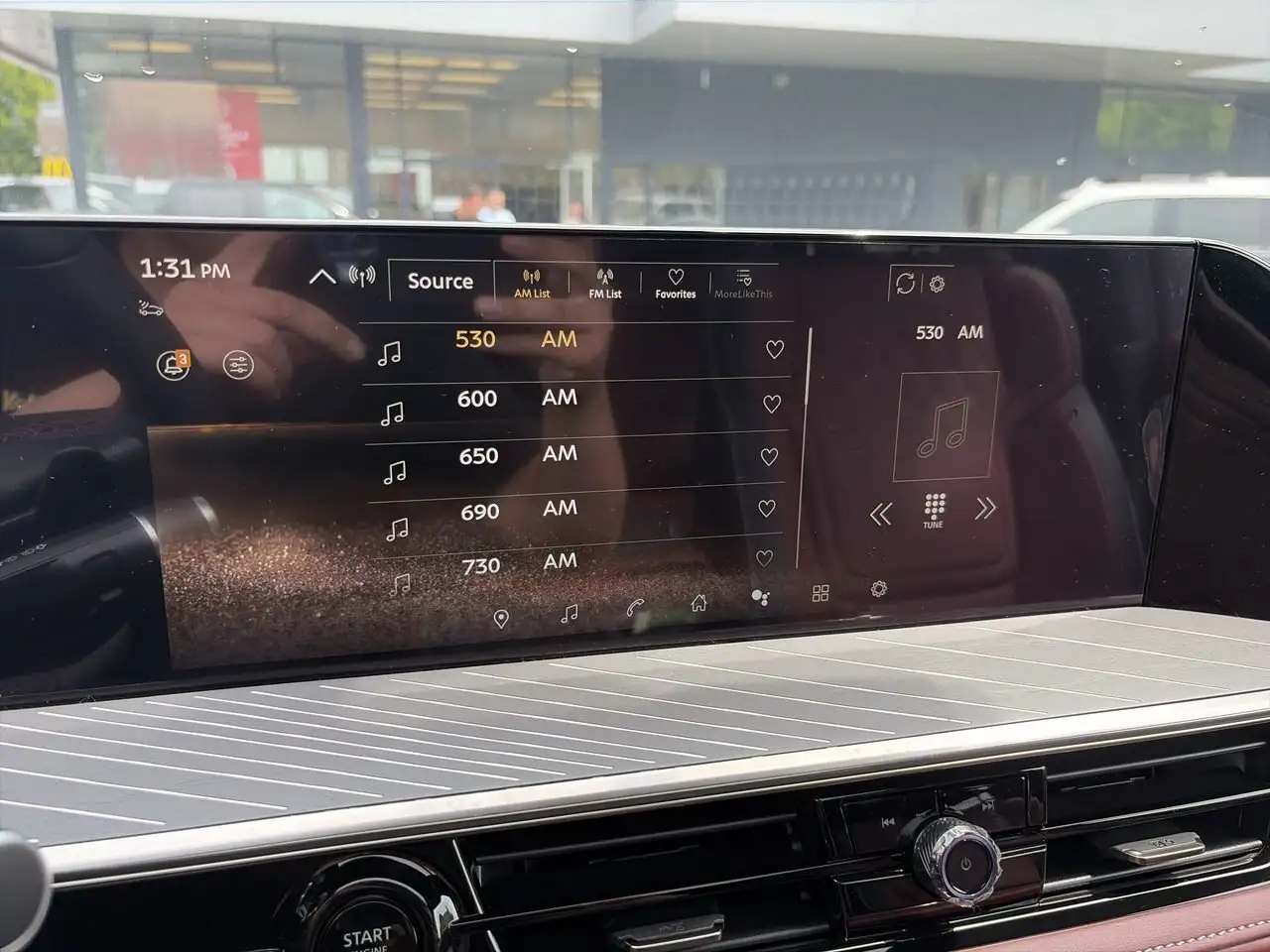 Infiniti QX80 снимка Infiniti QX80