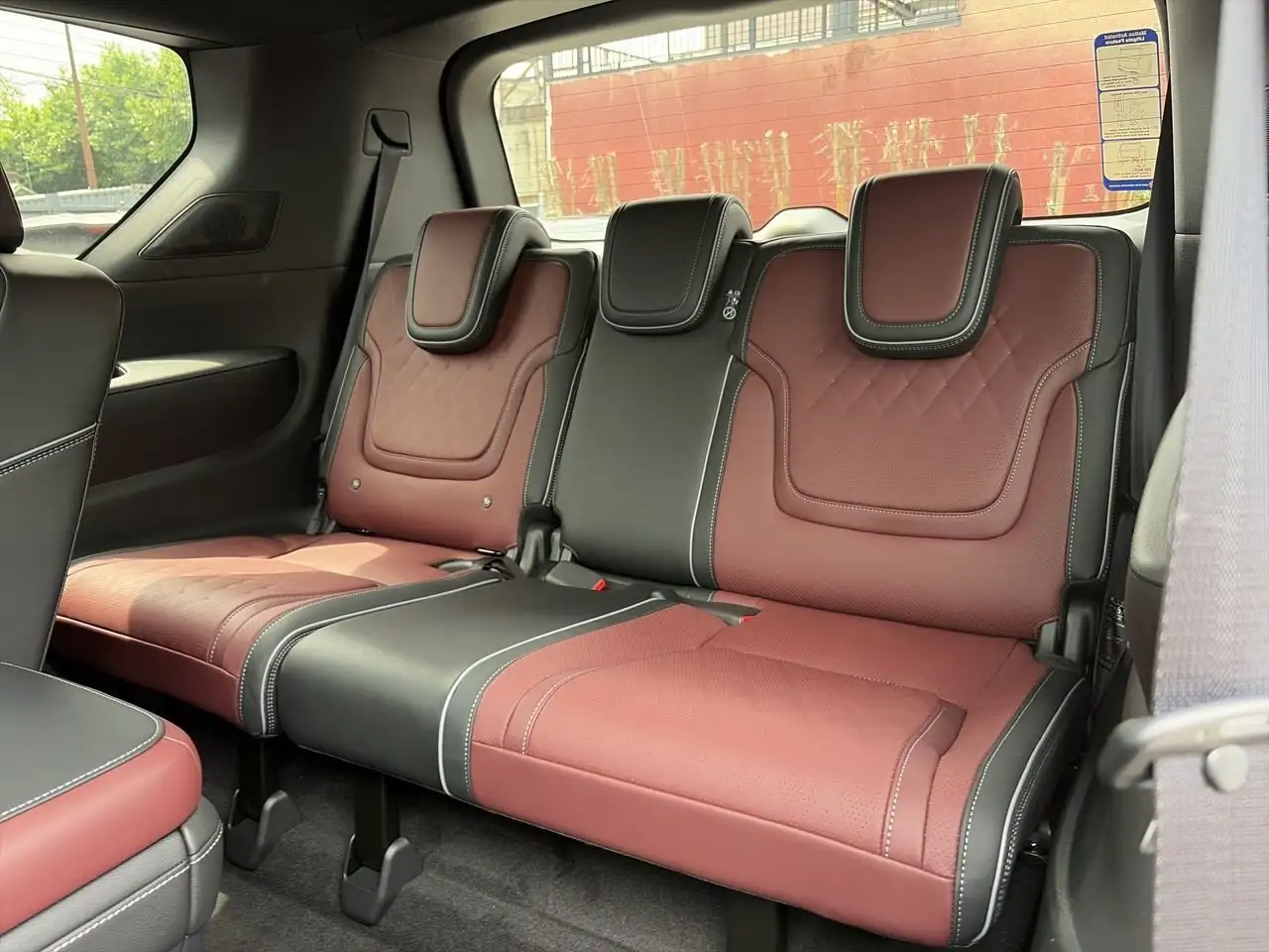 Infiniti QX80 снимка Infiniti QX80