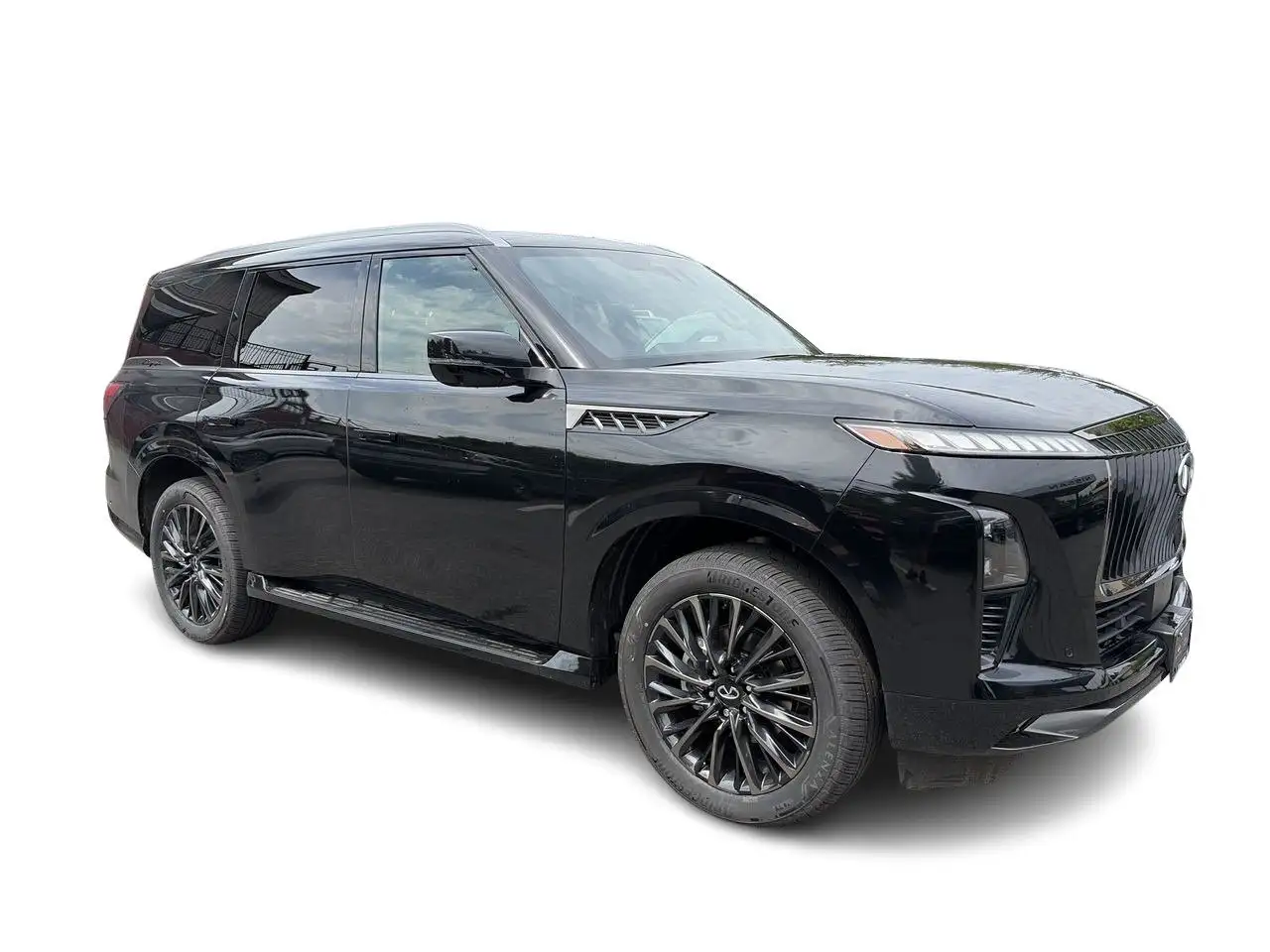 Infiniti QX80 снимка Infiniti QX80