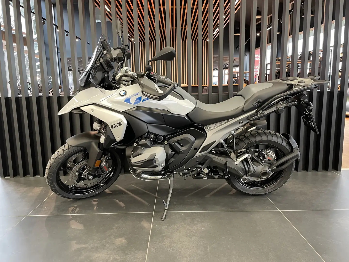 BMW R 1300 GS Weiß - 2