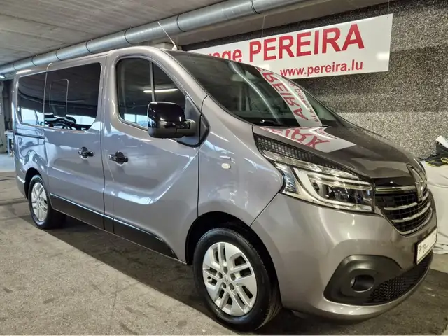 Renault Trafic BUS SPACECLASS 9 SITZE LED NAVI 1 HAND