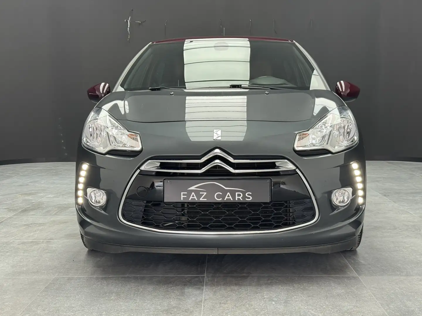 Citroen DS3 DS3 1.6 VTi So Chic * 1ER PROP + CUIR + GARANTIE * Grijs - 2