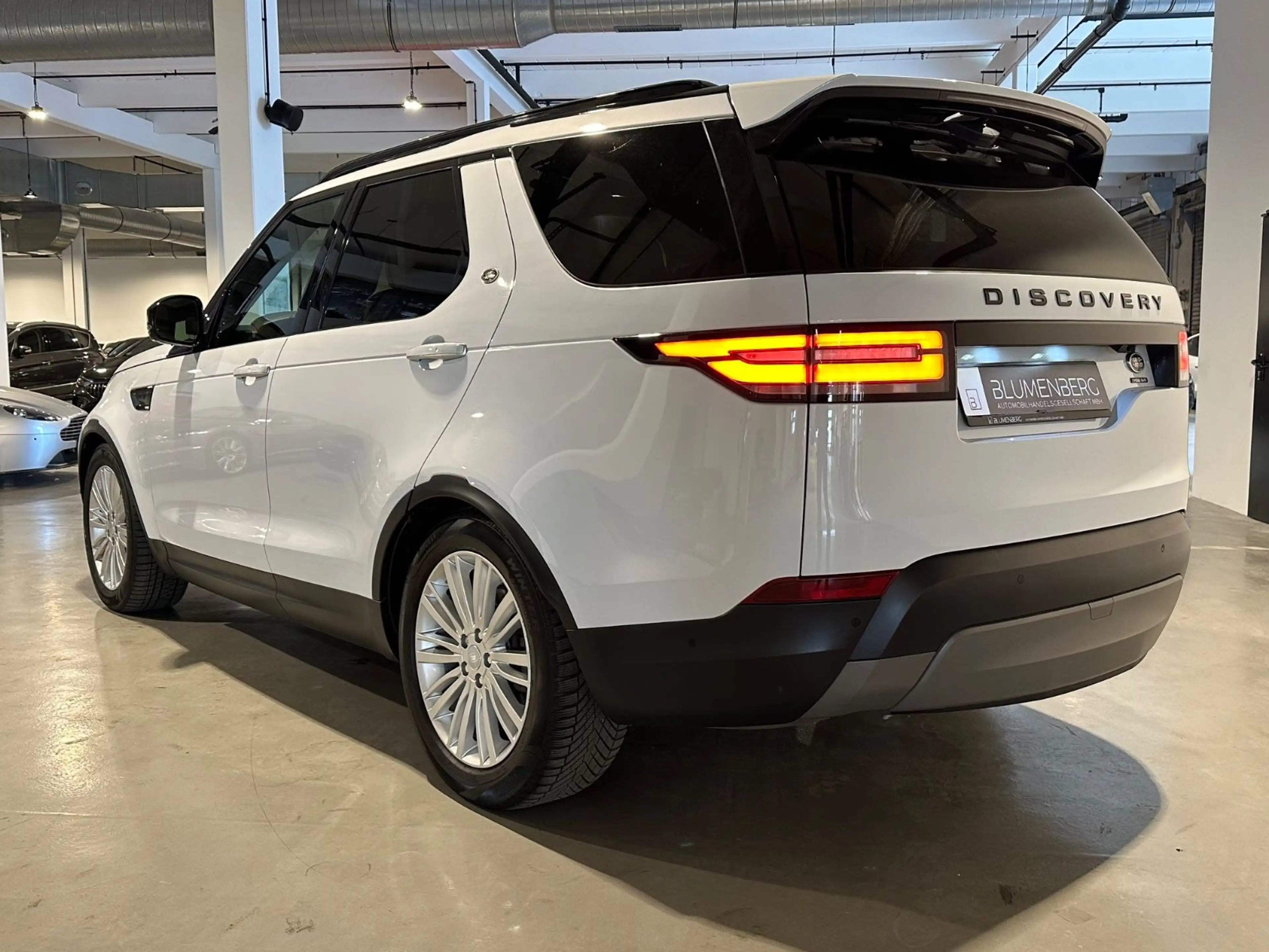 Land Rover Discovery 5 HSE Luxury SDV6 *7-Sitzer,HUD,Pano* — photo 3