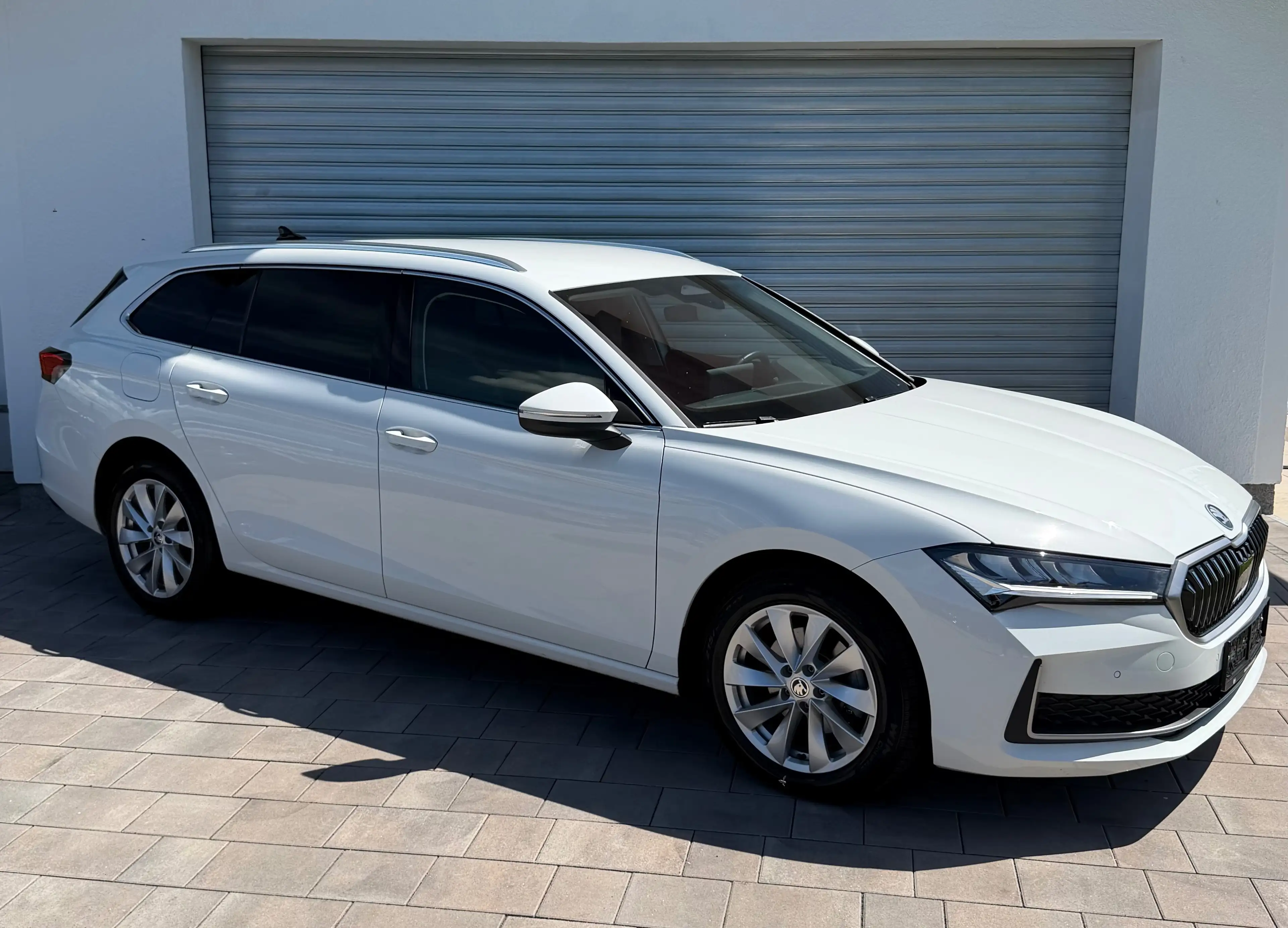 Skoda Superb Selection 2,0TDI DSG — photo 6